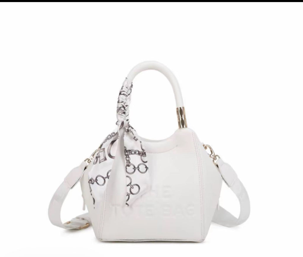 Glamourhouse] Single Zip Grab Bag with Crossbody Strap