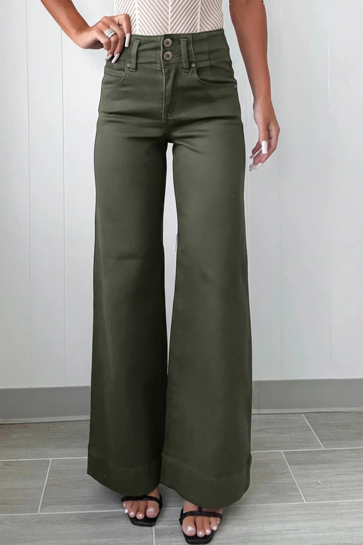 2-Button High Waist Flared Bottom Jeans